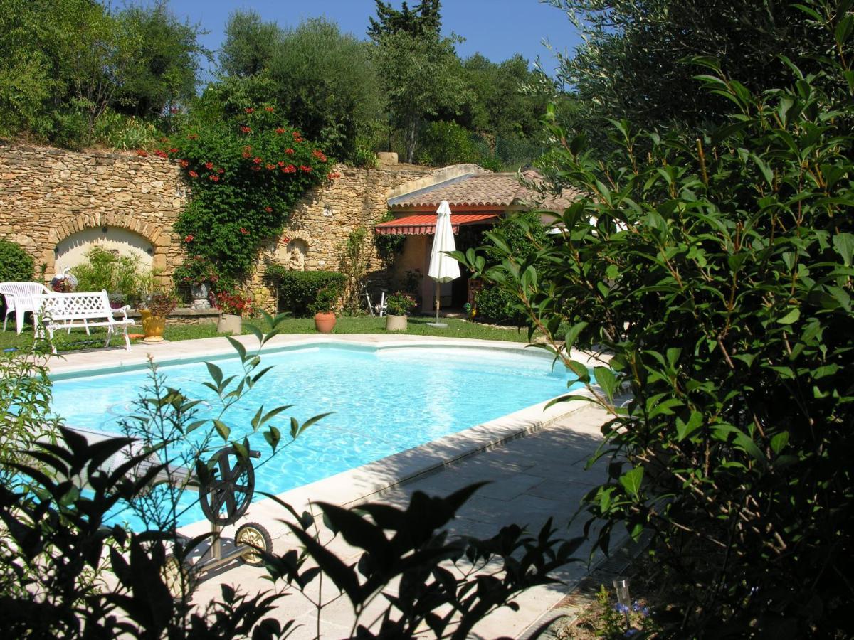 Villa Les Iris Sernhac Экстерьер фото
